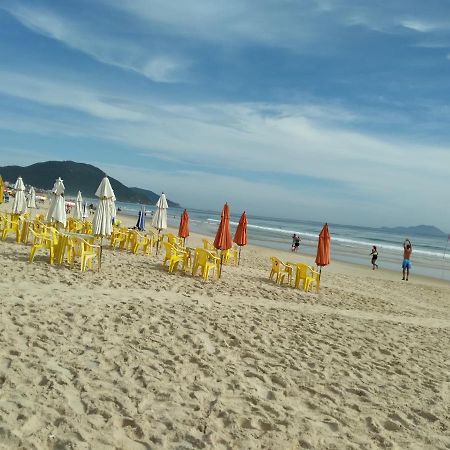 Ap Ingleses - Entre O Mar E O Centrinho フロリアノポリス エクステリア 写真